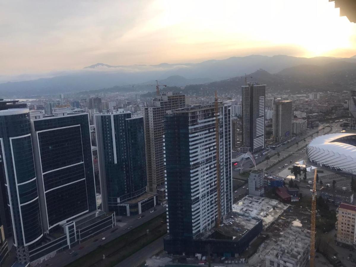 Orbi City Apartment 46Th Floor - Amazing View バトゥーミ エクステリア 写真